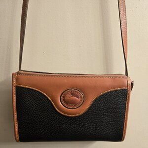 Vintage Dooney & Bourke Crossbody / Shoulder bag